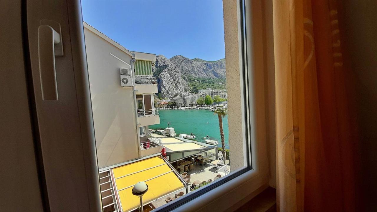 Apartment Jen Omiš Exteriör bild